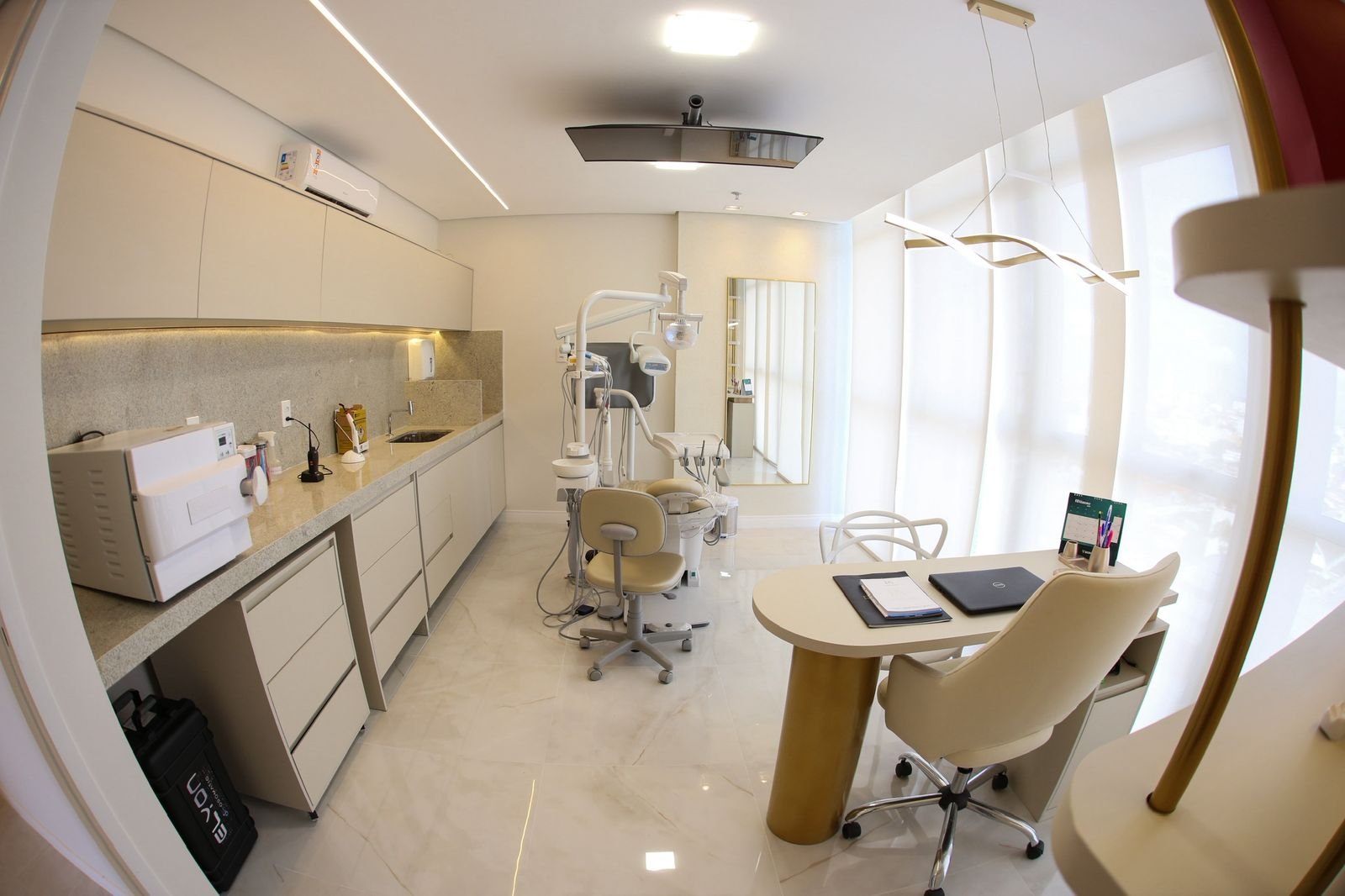 24bf5515-3738-419a-b41d-6131e7ccb32e