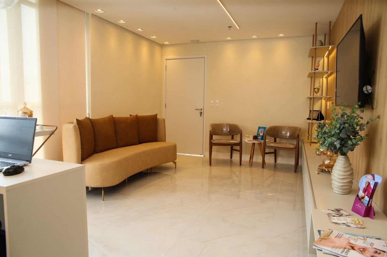 9dd427b3-4746-487a-a099-606b8e086b7d